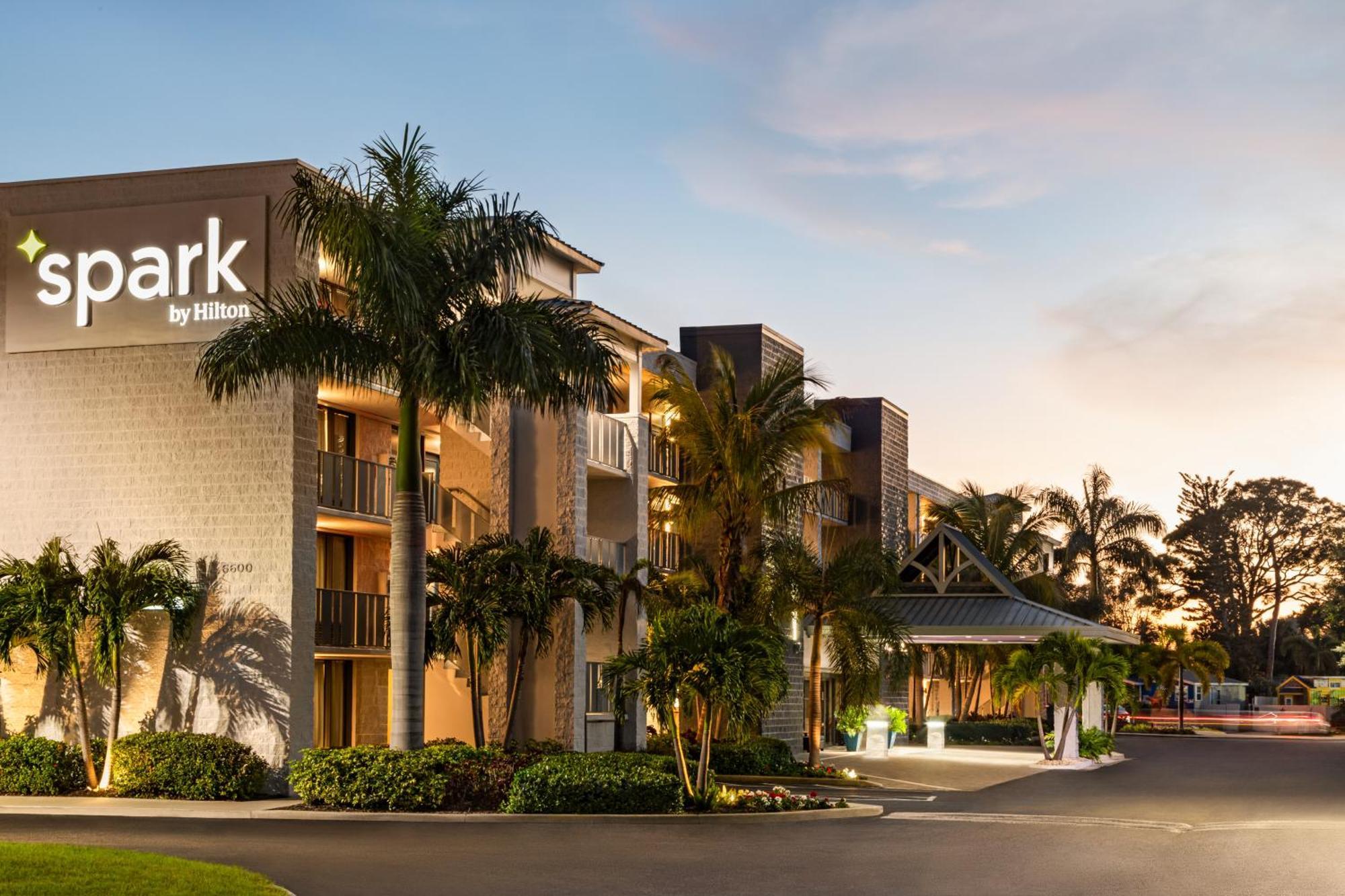 Spark By Hilton Sarasota Siesta Key Gateway Ξενοδοχείο Εξωτερικό φωτογραφία